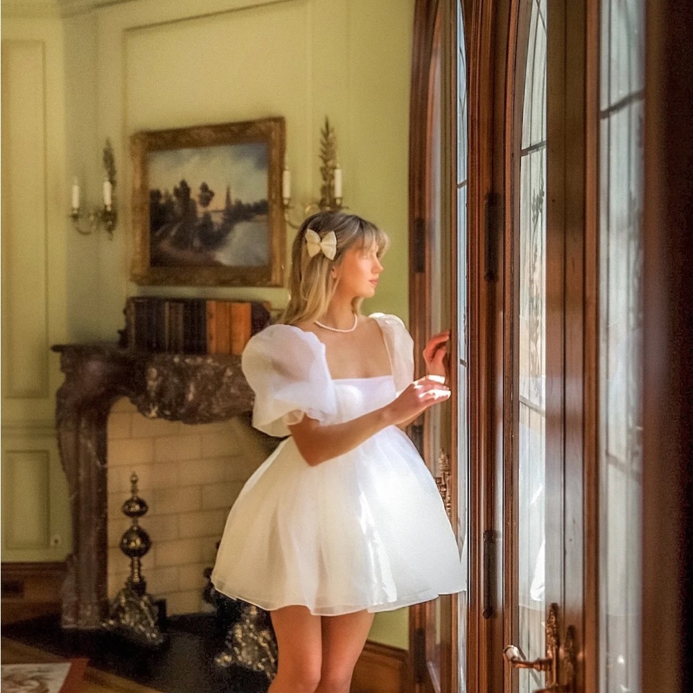 Selkie Ivory Puff Dress (M) - Picture 2 of 16